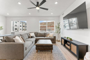 Gateway Getaway #102 condo